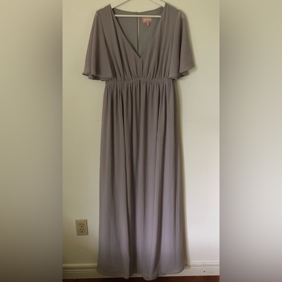 Show Me Your Mumu Emily Empire Sz 1X Dove Gray Flutter Sleeve Chiffon Bridesmaid - Picture 2 of 7